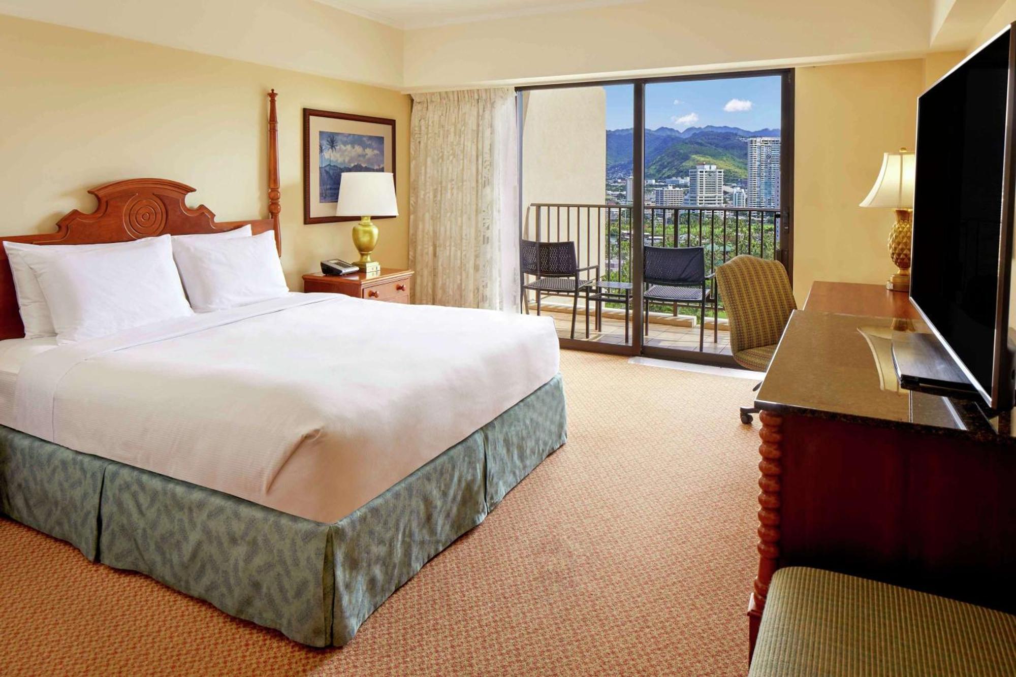 Hilton Hawaiian Village Waikiki Resort 4*