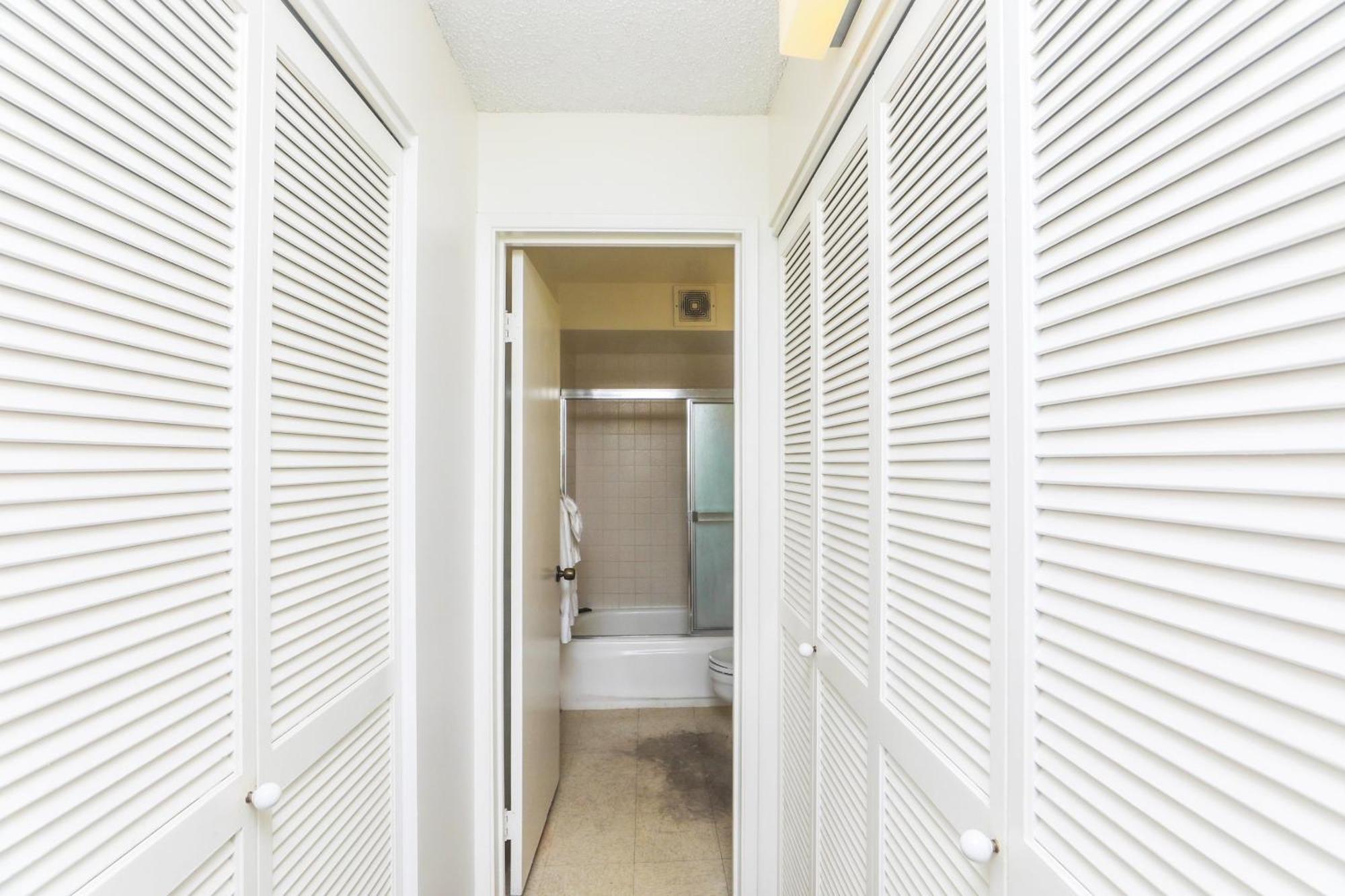Apartment Spacious With Private Balcony At Discovery Bay - Free Wifi, Near Beaches! Honolulu