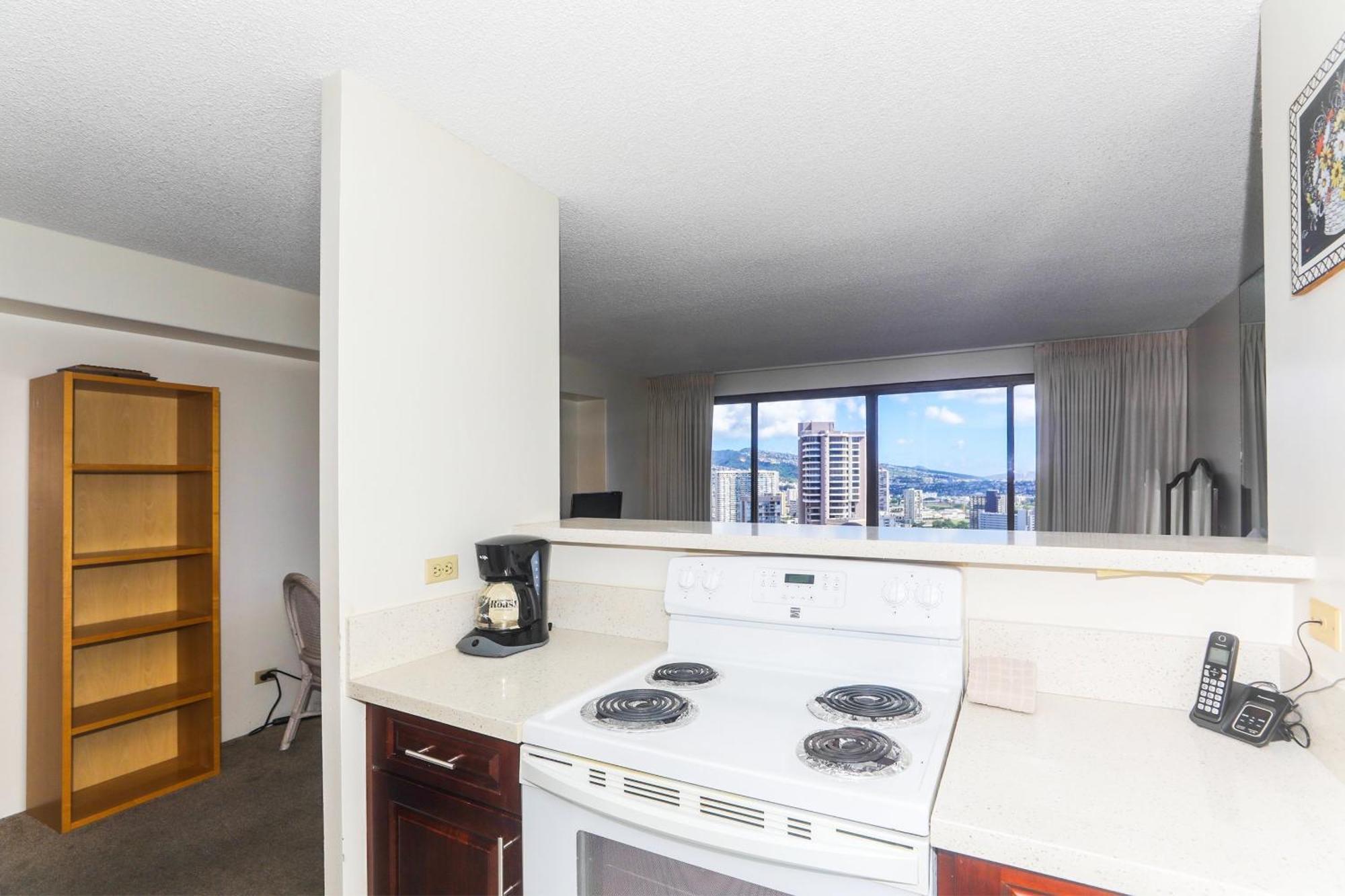 Spacious With Private Balcony At Discovery Bay - Free Wifi, Near Beaches! Apartment Honolulu