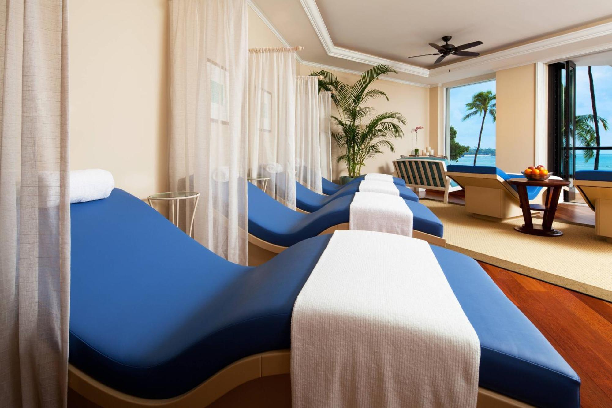 Moana Surfrider, A Westin & Spa, Waikiki 4*