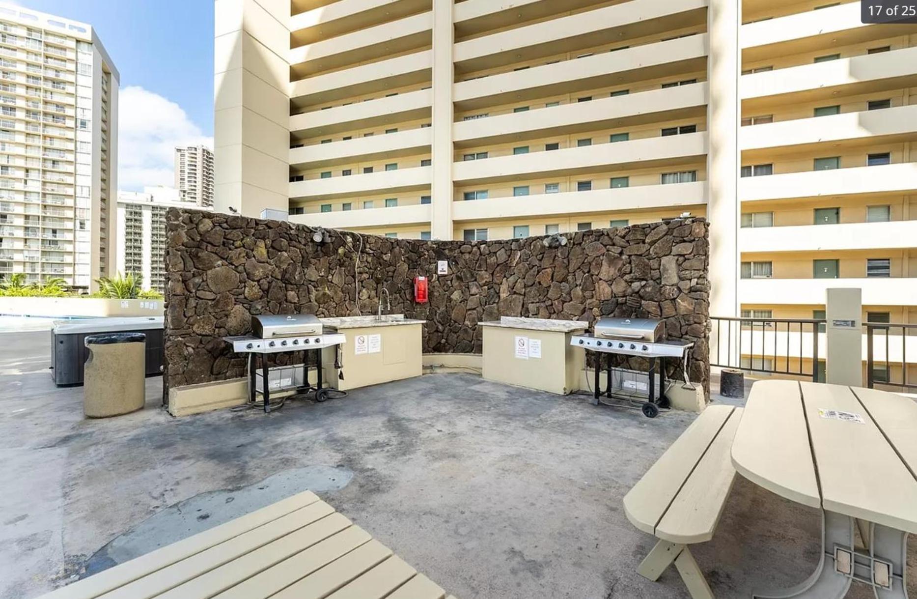 Waikiki Canal Family 6person
