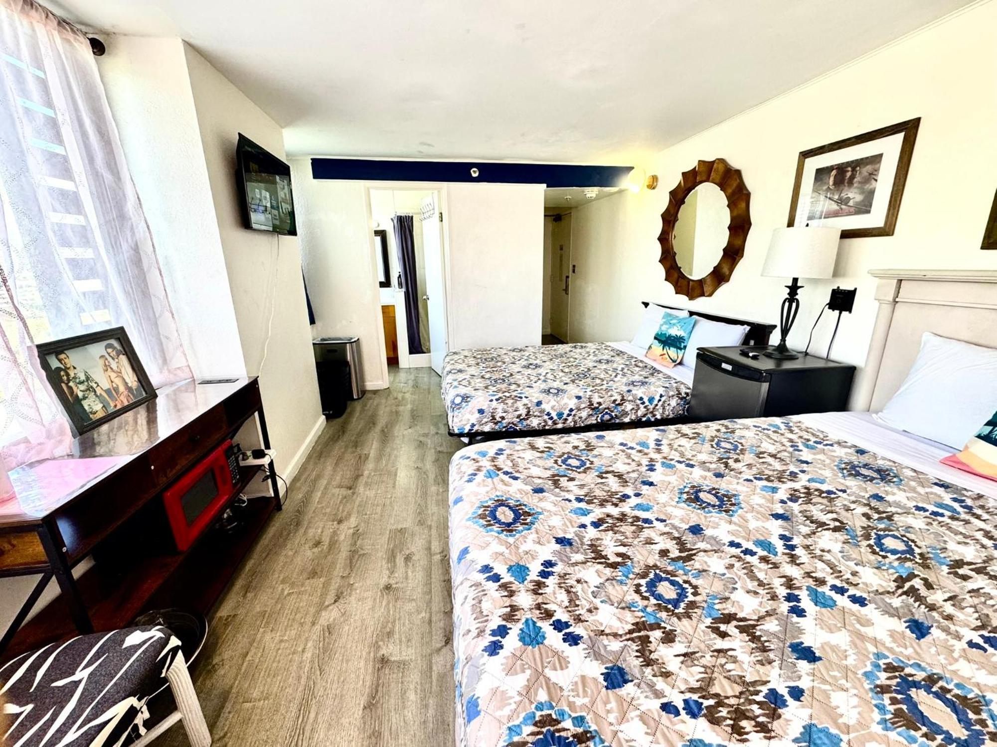 Waikikibeach Familyroom For 10 People River View Honolulu