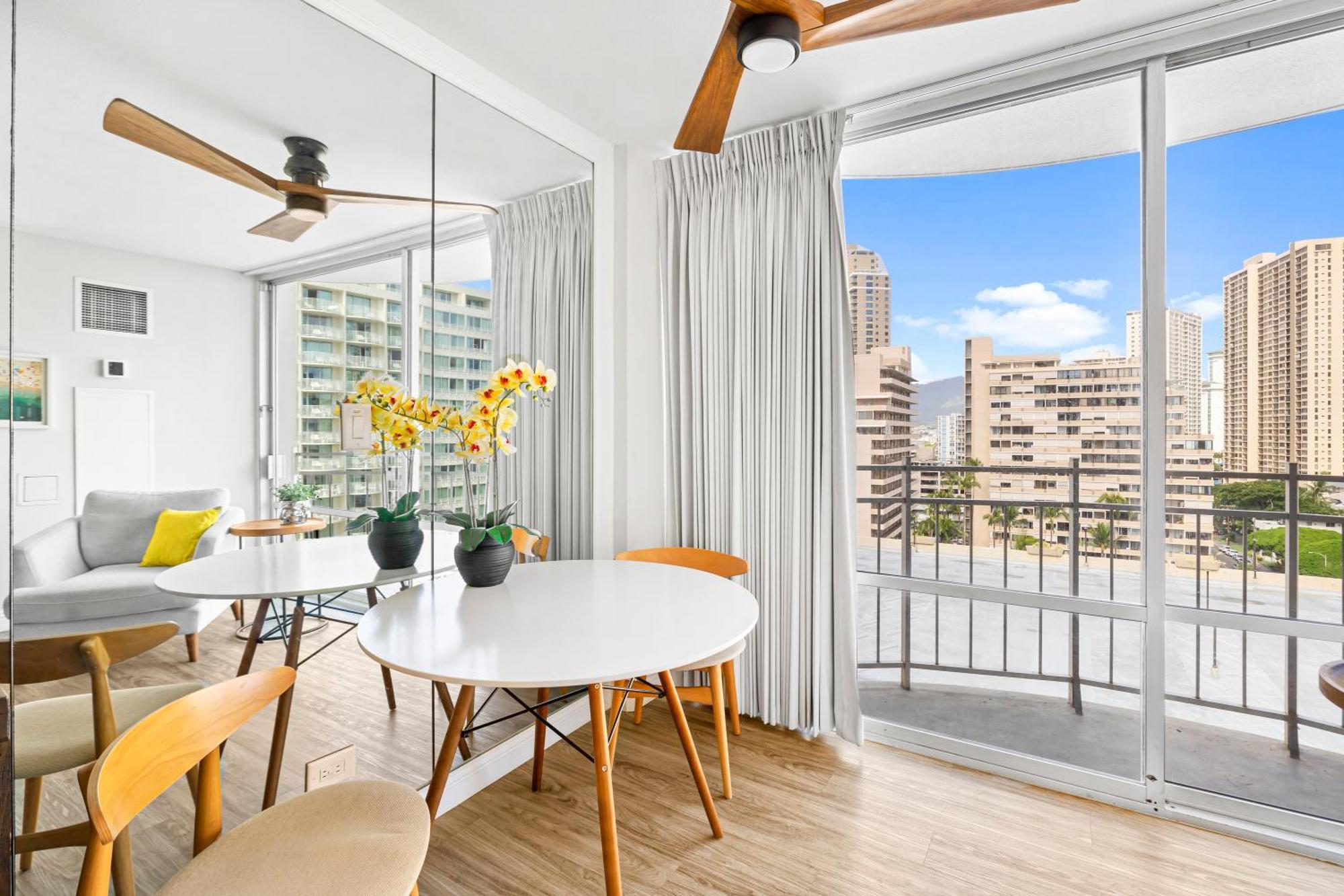 Waikiki Ilikai Marina Apartment