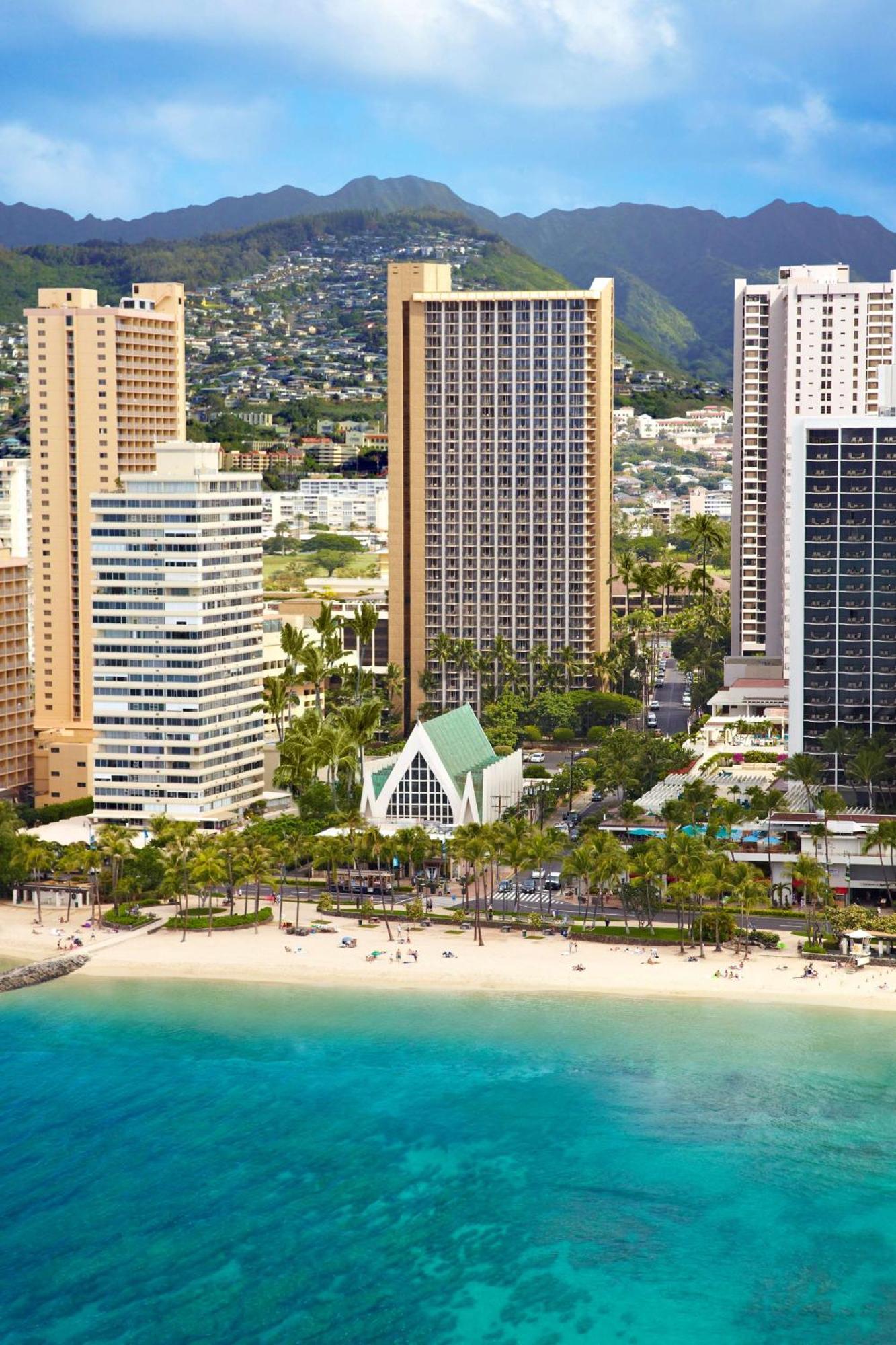 Hilton Waikiki & Resort