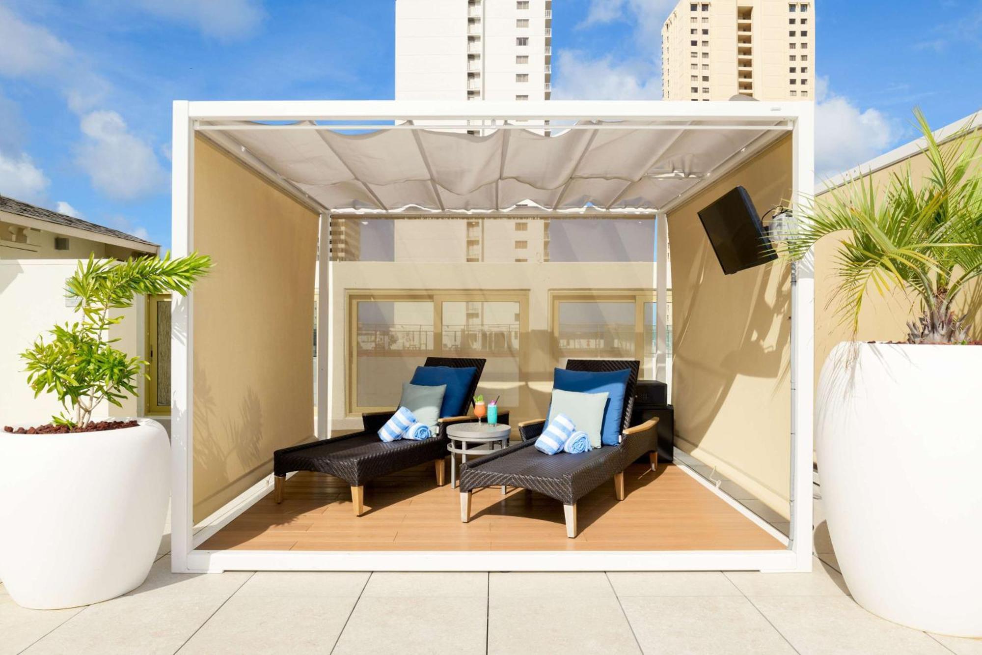 Hilton Waikiki & Resort