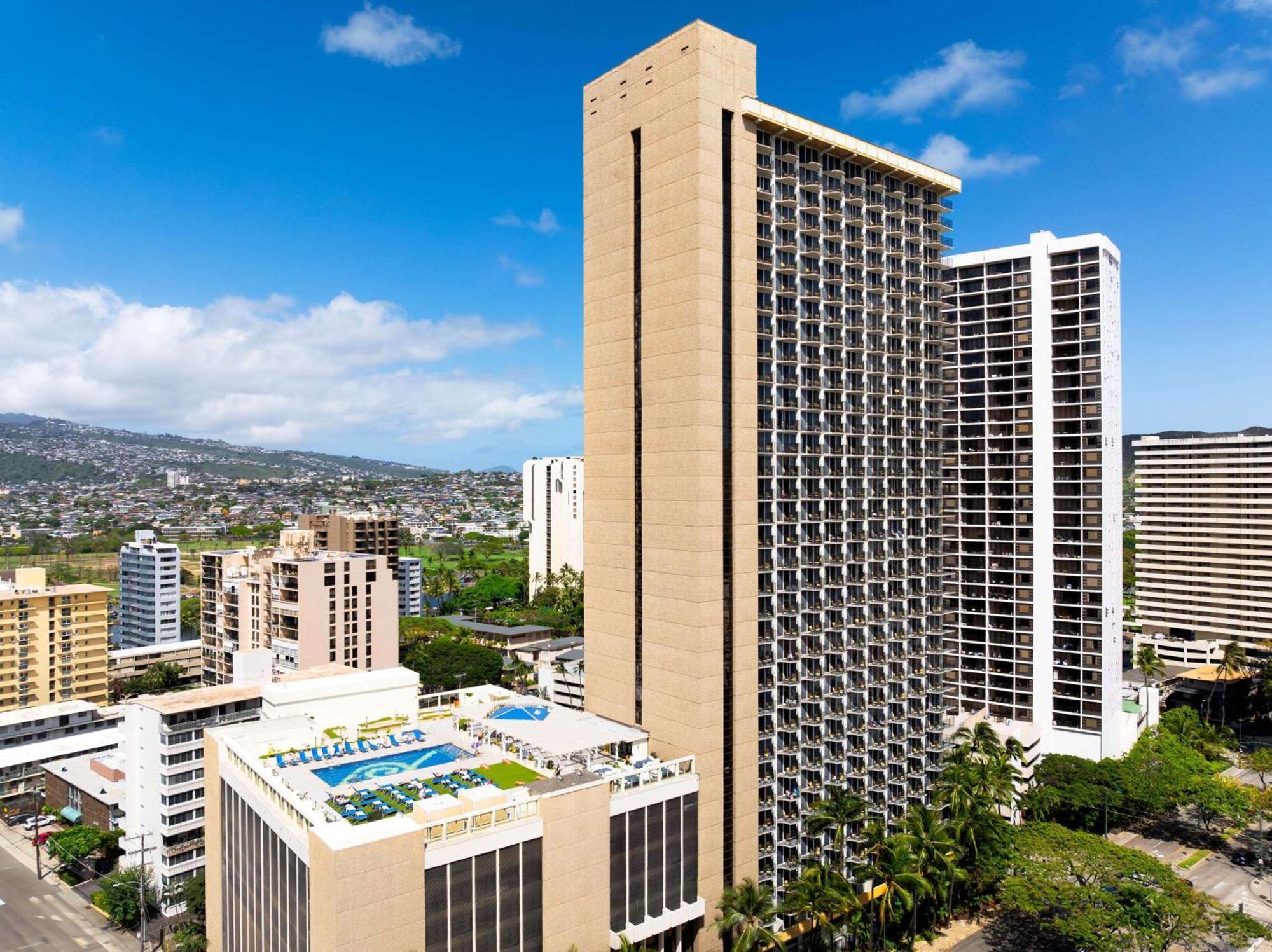 Hilton Waikiki & Resort