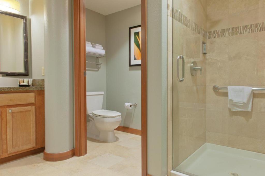 Club Wyndham At Waikiki Walk Hotel