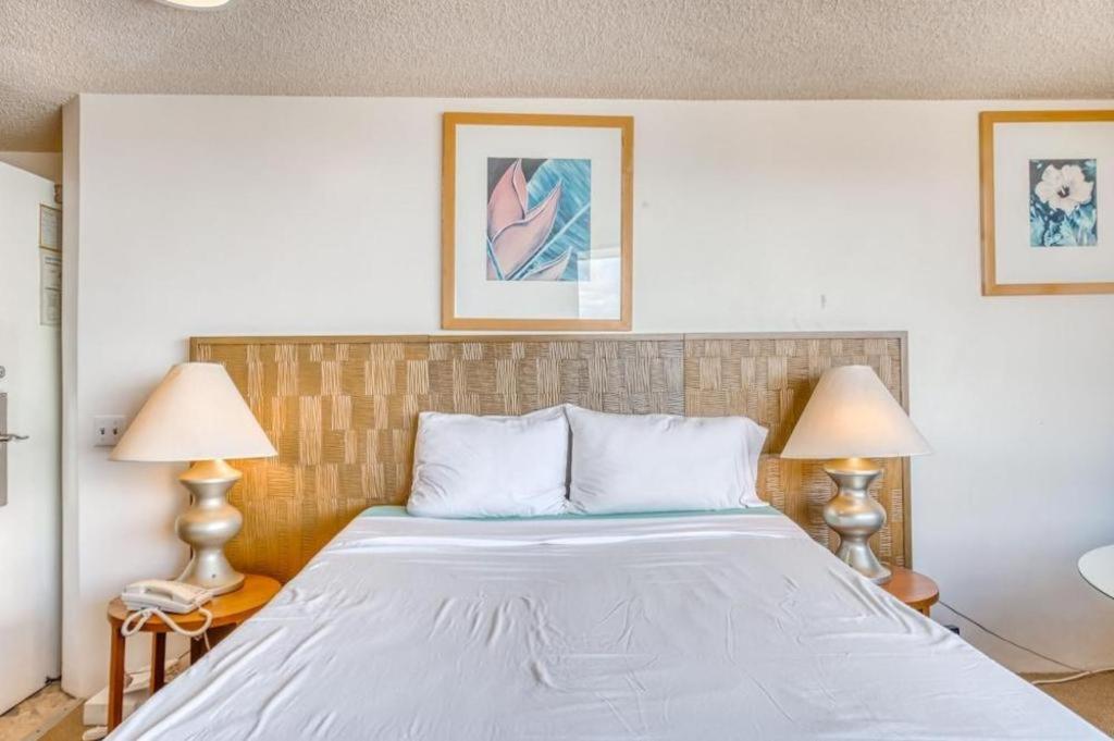 Marina Tower Waikiki Hotel 2*