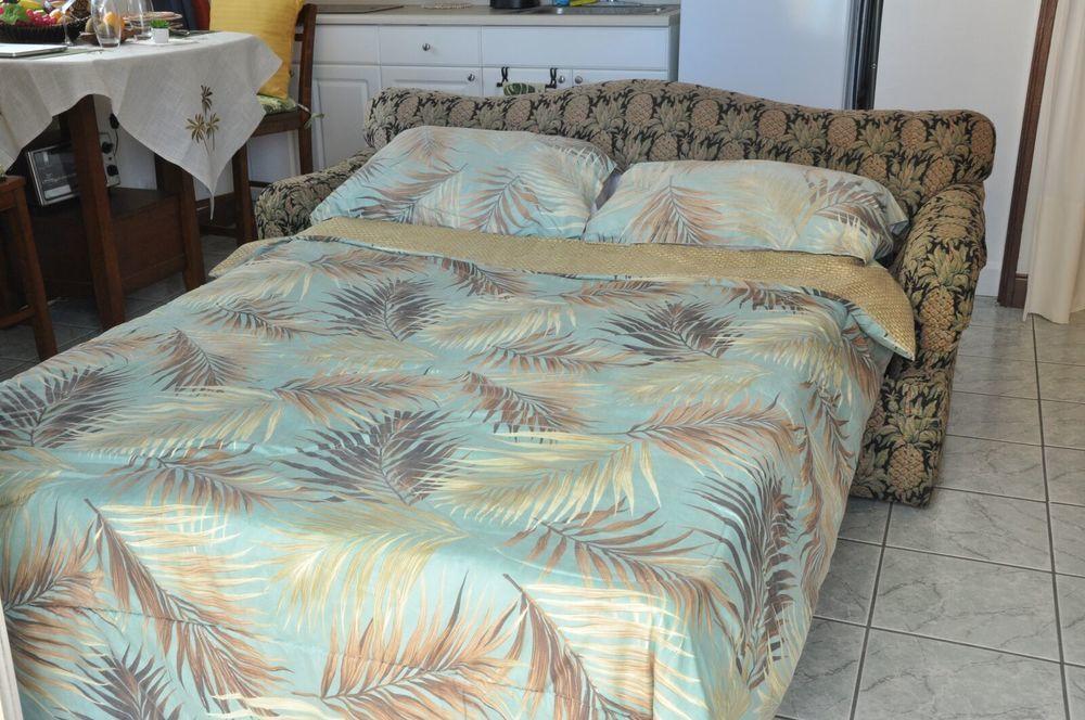 Jenny's Waikiki Apartment