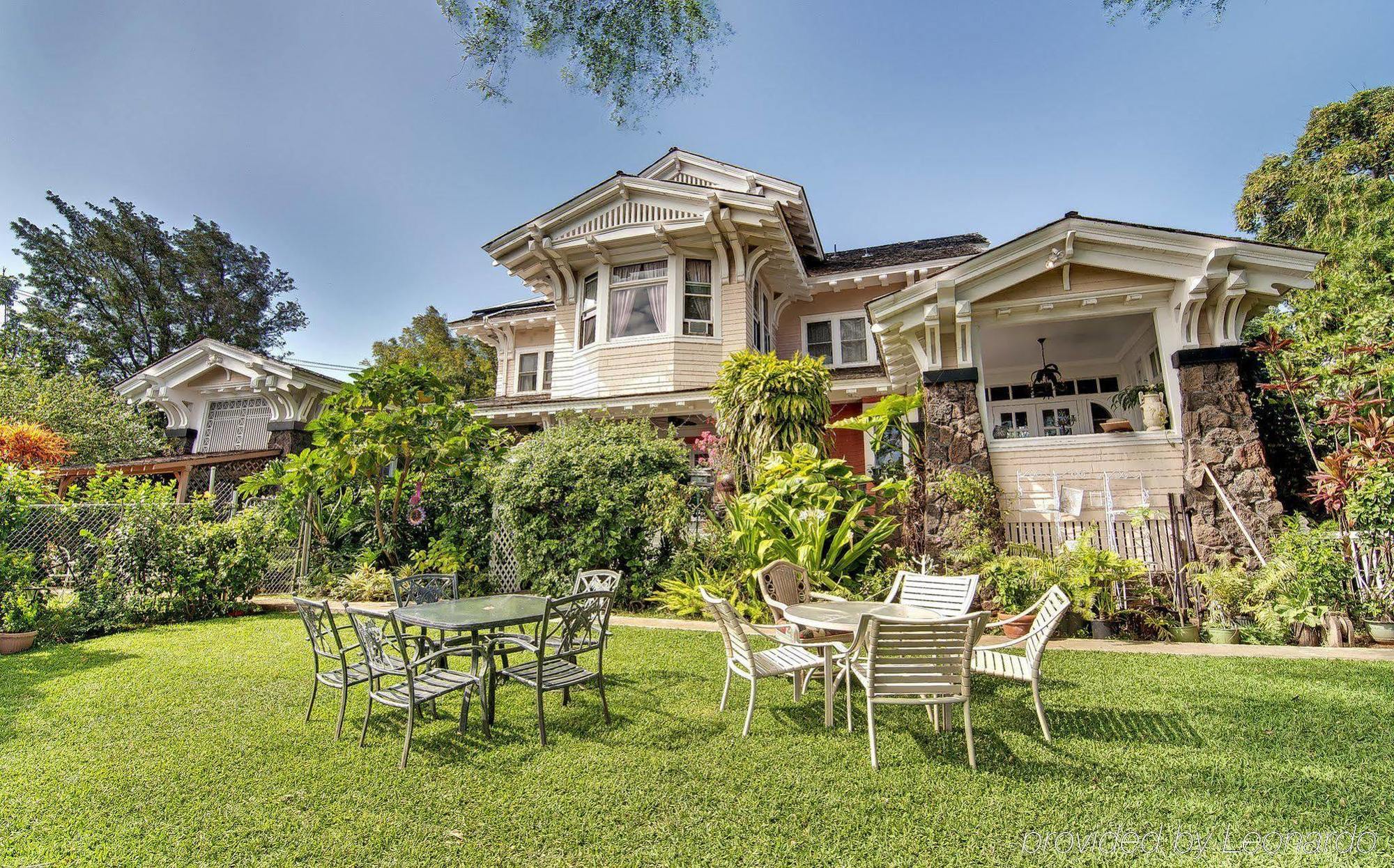 Manoa Valley Bed & Breakfast