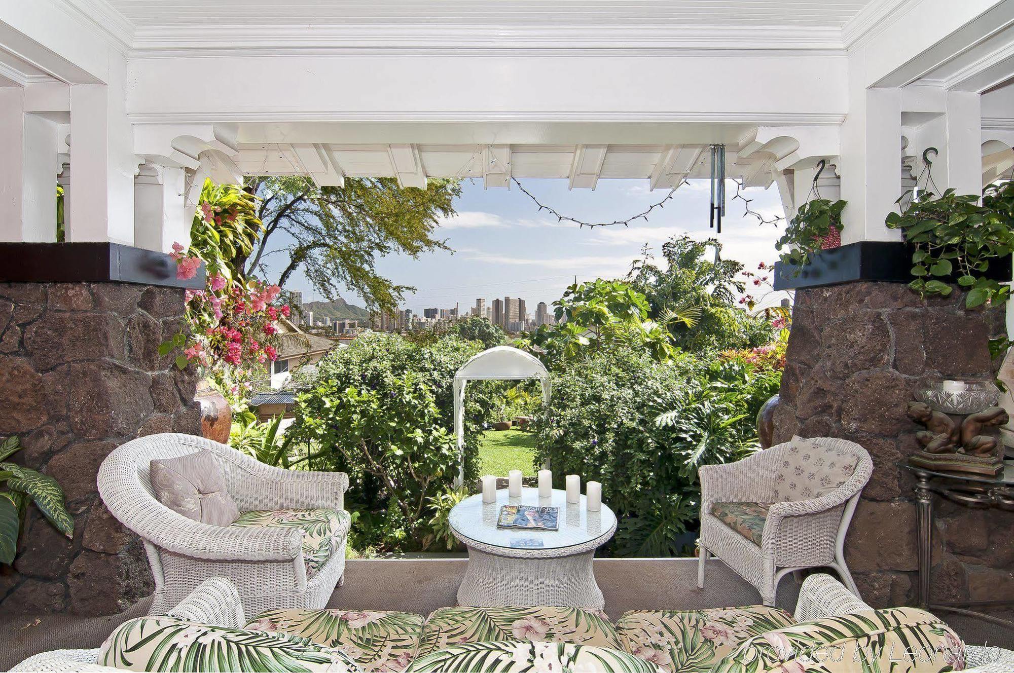 Bed & Breakfast Manoa Valley 3*
