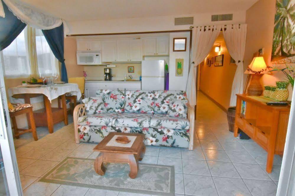 Jenny's Waikiki Apartment
