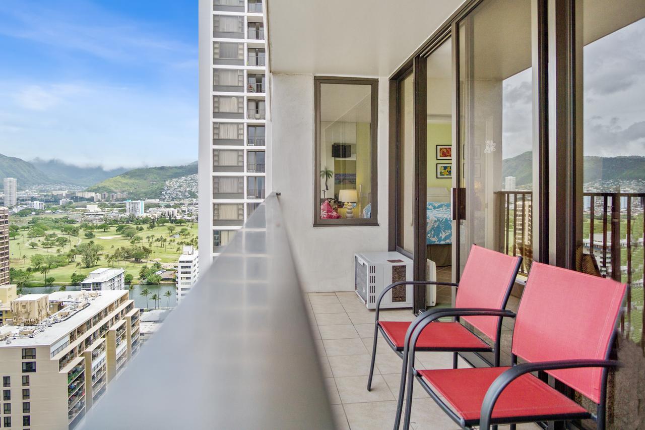 Ke Aloha At The Waikiki Banyan Apartment