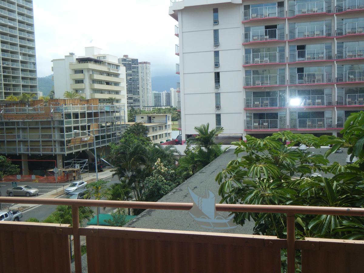 Hawaiian King 405 Apts 3*
