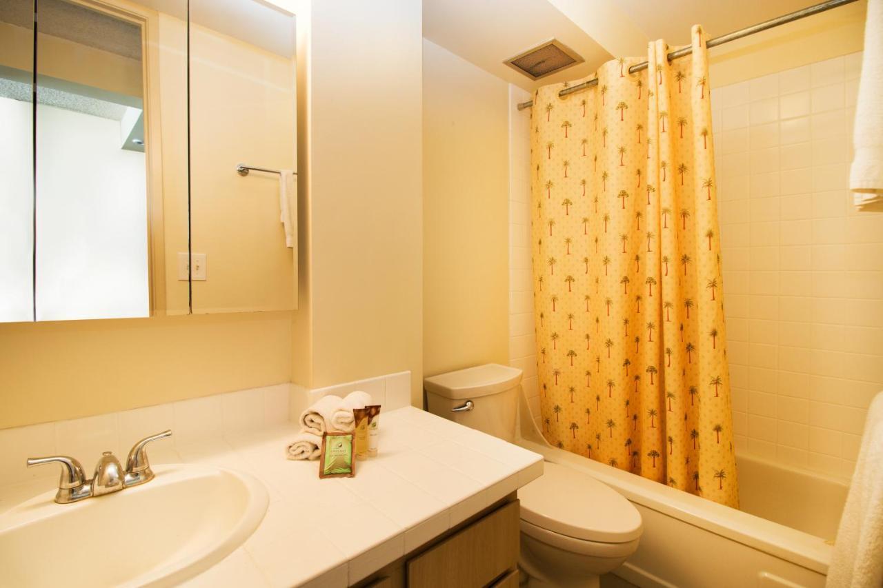 Aloha Oasis, Ocean View Studio, Near Waikiki Apartment *