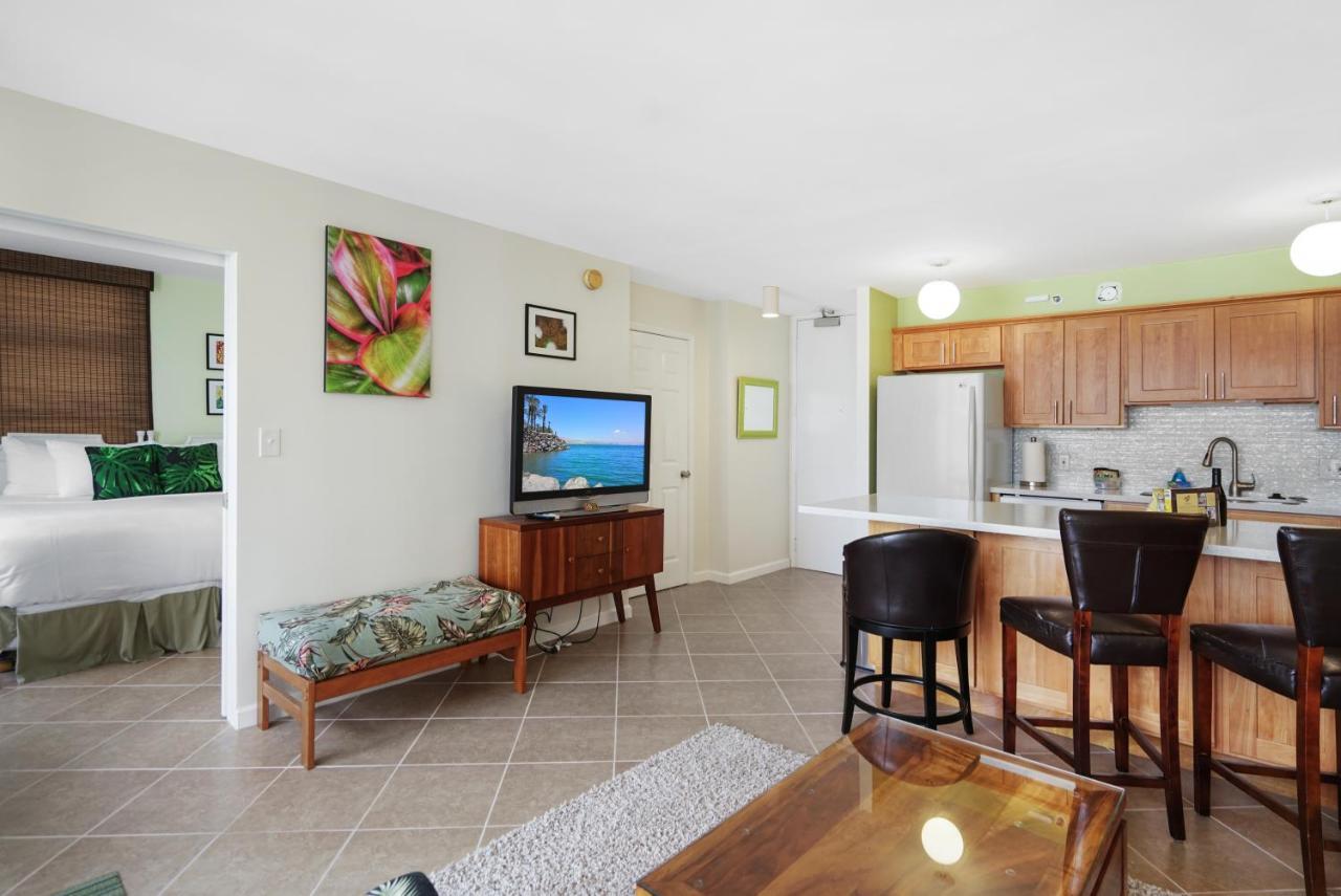 Ke Aloha At The Waikiki Banyan Apartment *
