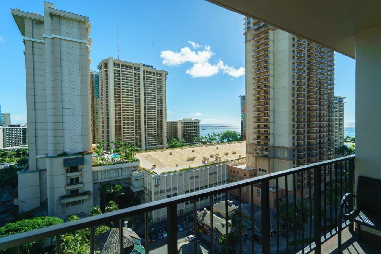 Aqua Palms Waikiki