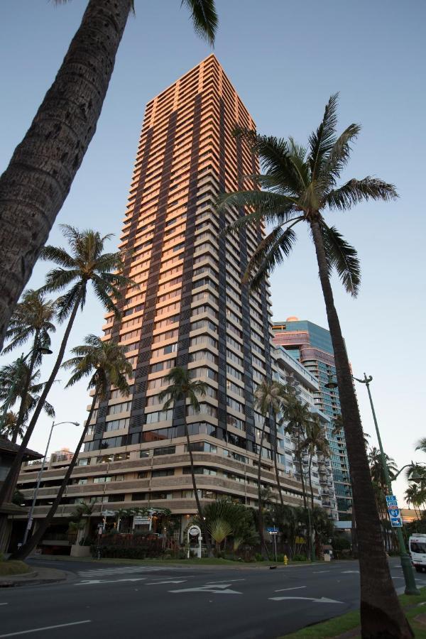 Waikiki Monarch Hotel 2*