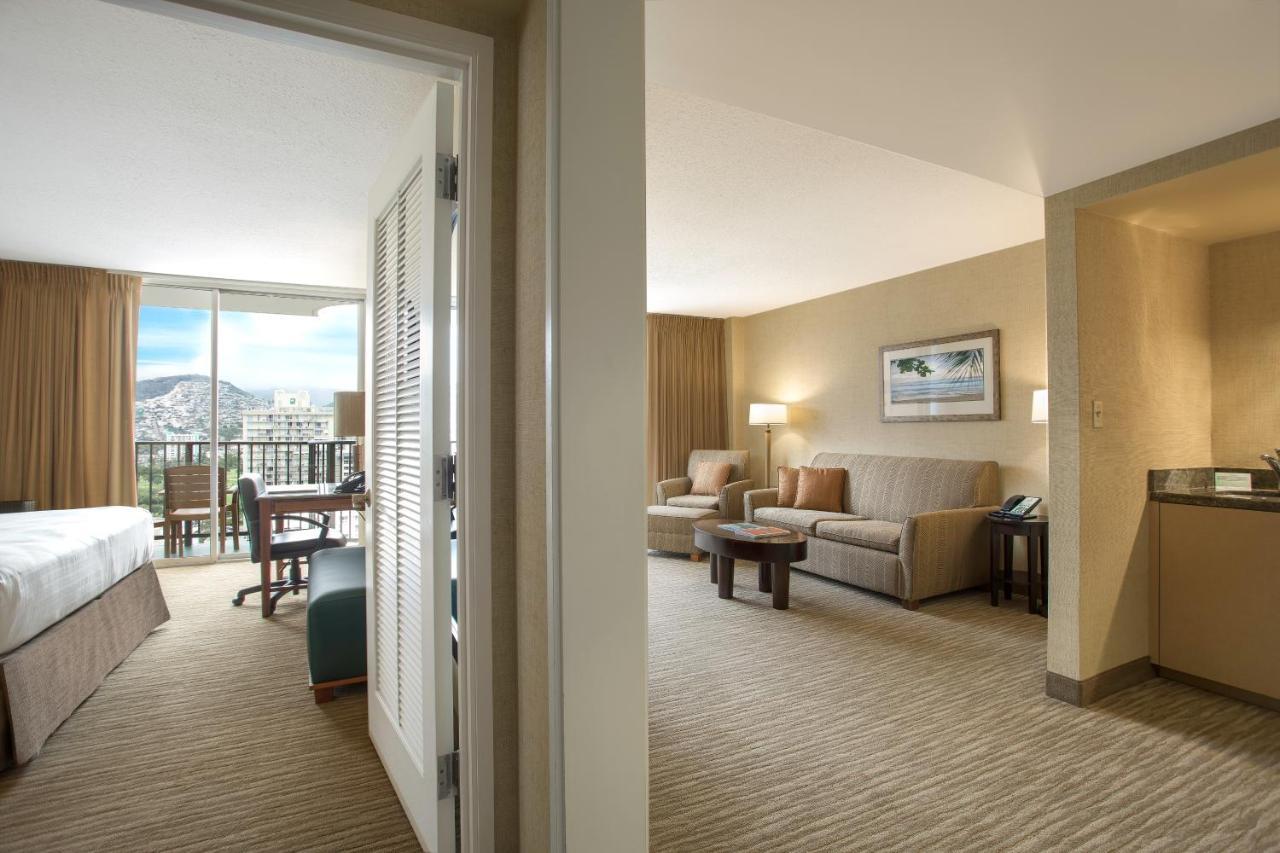 Waikiki Hotel 3*