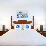 Japanese Cultural Experience: Pagoda Hotel In Honolulu, Hi