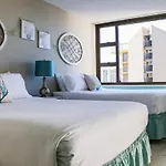 The Makai Suite At The Waikiki Banyan