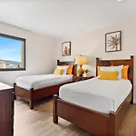 Spacious Waikiki Beach 2Br-Ocean View-Free Parking