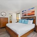 Spacious Waikiki Beach 2Br-Ocean View-Free Parking