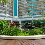 Ilikai Tower 2141 Yacht Harbor View 1Br