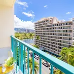 Cozy Waikiki Studio At Aqua Aloha Surf