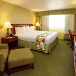 Ramada Plaza By Wyndham Waikiki