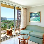 Luana Waikiki Hotel & Suites
