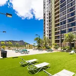 Waikiki Sunset City & Mountain View With Parking
