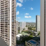 23Rd Floor Waikiki Banyan Condo - Only One Block From Beach!