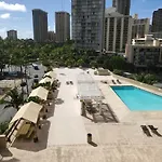 Waikiki Beach Cozy Studio No Resort Fee