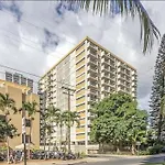 Lovely Condo 2 Bedrooms, 2 Bathrooms, Free 1 Parking At Waikiki Beach