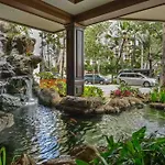 Nalu Malu 1 Bedroom @Waikiki Banyan 1 Free Parking