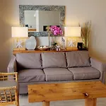High Level Waikiki Condo - Enjoy Ocean Views From Your Private Lanai! Condo