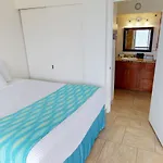 Deluxe Panoramic Mountain View Condo - 37Th Floor, Free Parking & Wifi Condo