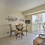 15Th Floor Condo With Lanai, 2 Blocks To Beach!