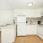 Oahu Tradewinds Plaza 601 Condo