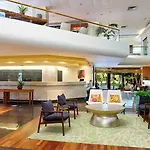 Luana Waikiki Hotel & Suites
