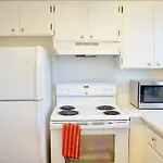 1508- Heart Of Waikiki With Kitchen-Free Parking-King Bed-Corner Unit