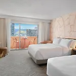 Romer Waikiki At The Ambassador