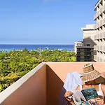 Romer Waikiki At The Ambassador
