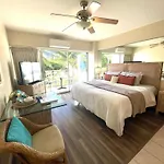 Waikiki Shore 305