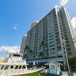 Ilikai Marina 1893 City View Studio