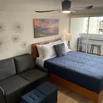 Contemporary Ocean View Suite - Heart Of Waikiki!