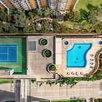 Moana Luxury Residence