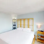 Waikiki Townhouse 1101 - 30 Night Minimum