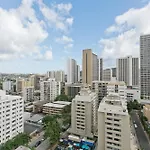Stylish 1-Br Condo With Breathtaking Ocean Views
